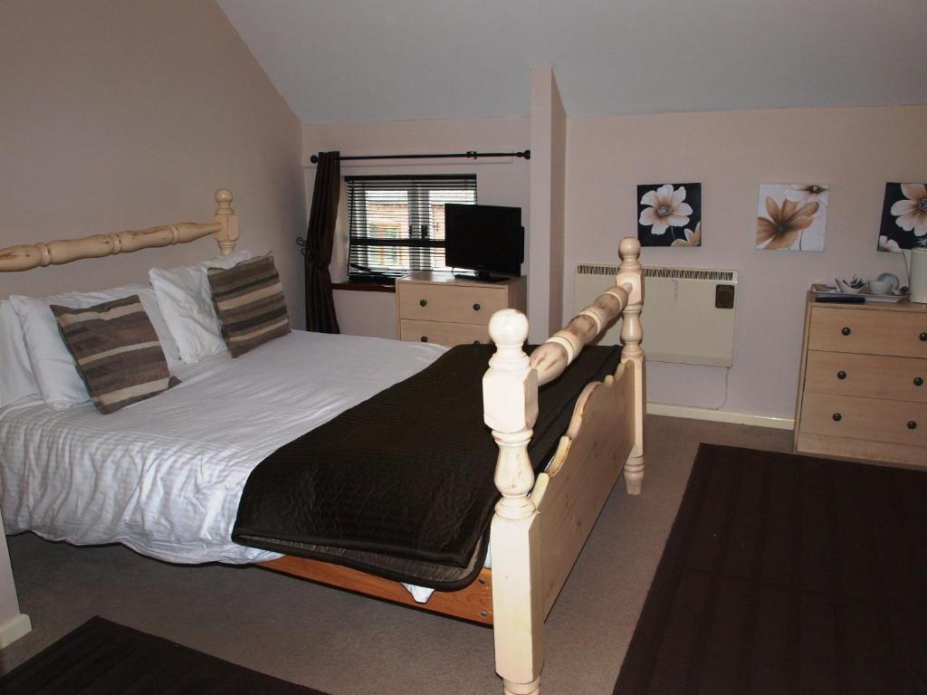 Swan At Forton Newport  Room photo