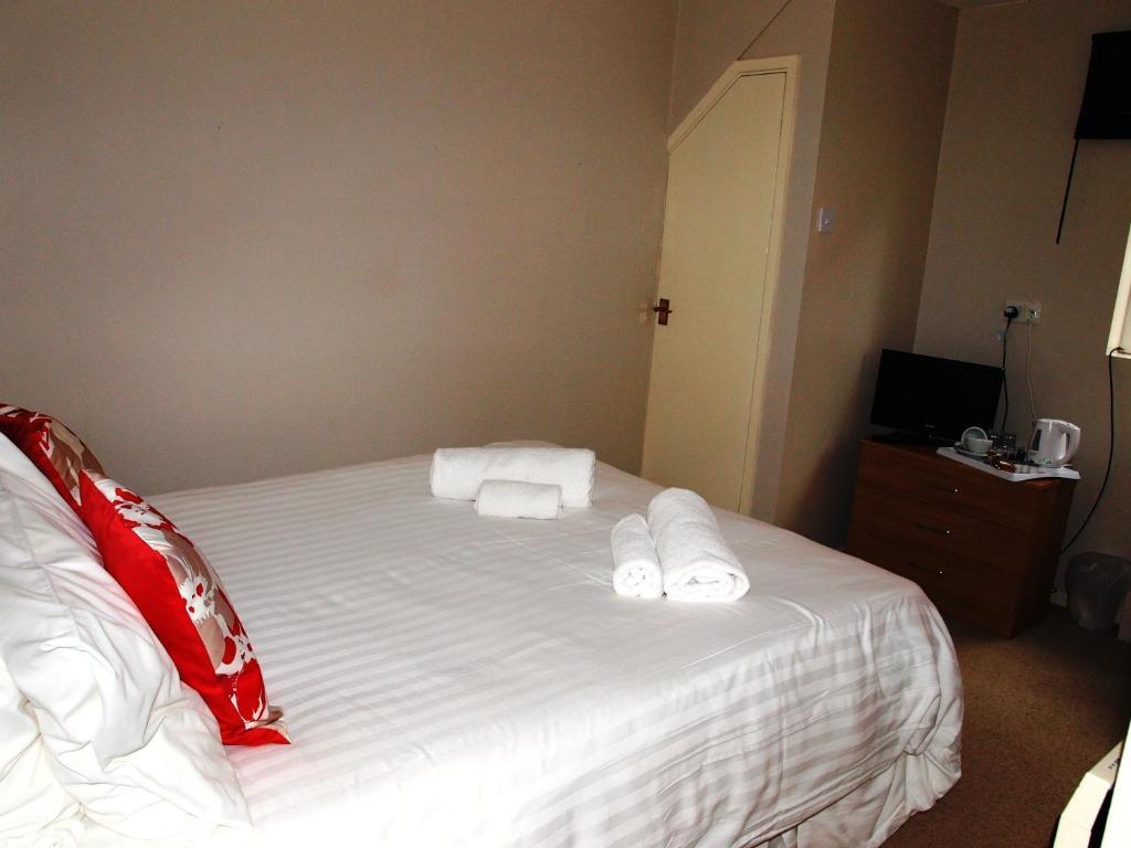 Swan At Forton Newport  Room photo