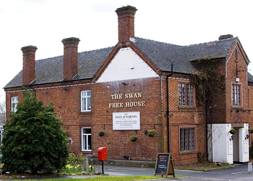 Swan At Forton Newport  Exterior photo